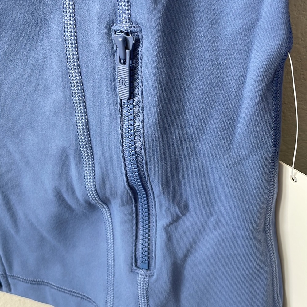 NWT Lululemon Define Jacket Luon Water Drop Size 4 - Picture 3 of 12